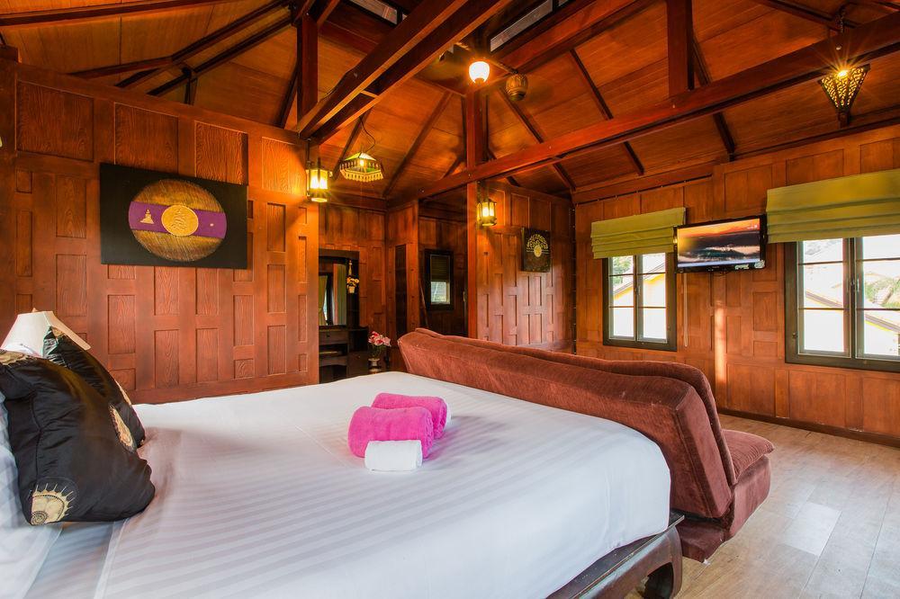 Lemon Tree Naturist Naiharn 3*