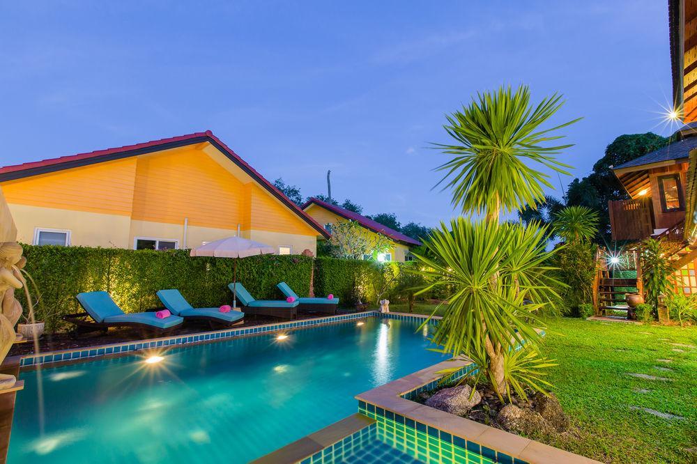 Lemon Tree Naturist Naiharn 3*