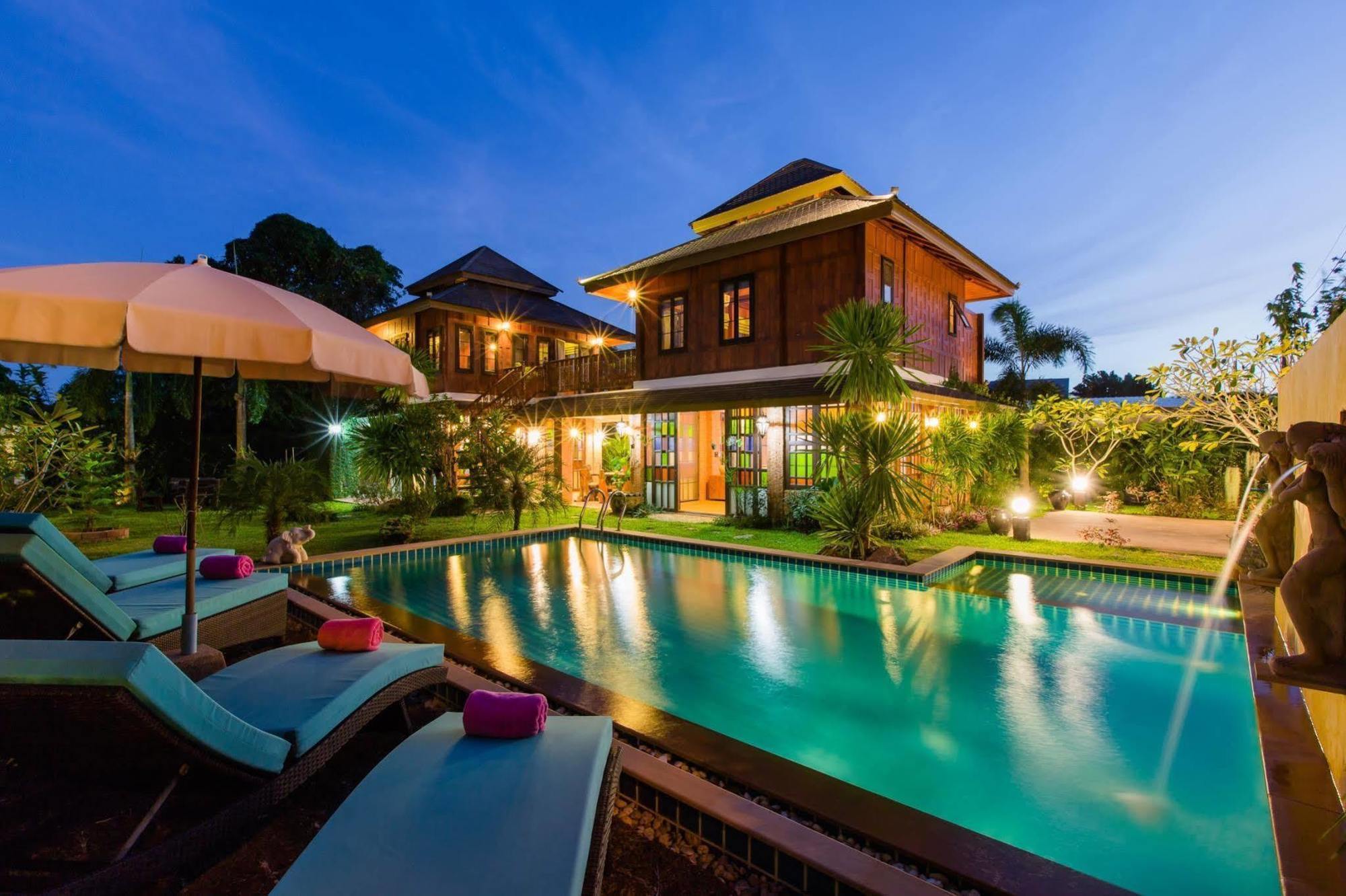 Lemon Tree Naturist Naiharn Hotel