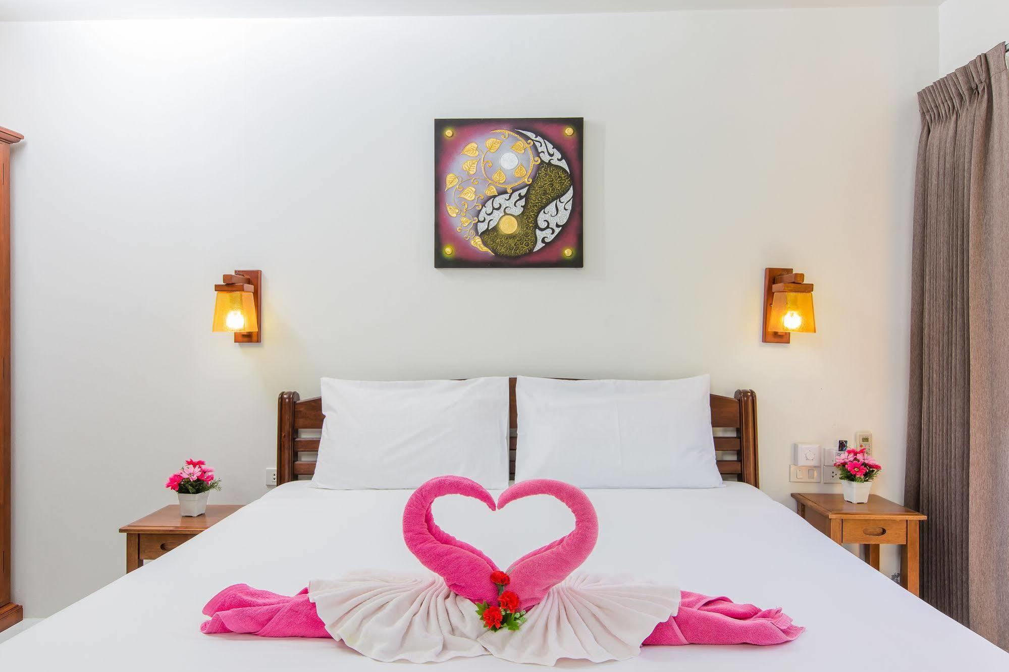 Lemon Tree Naturist Naiharn Hotel Phuket