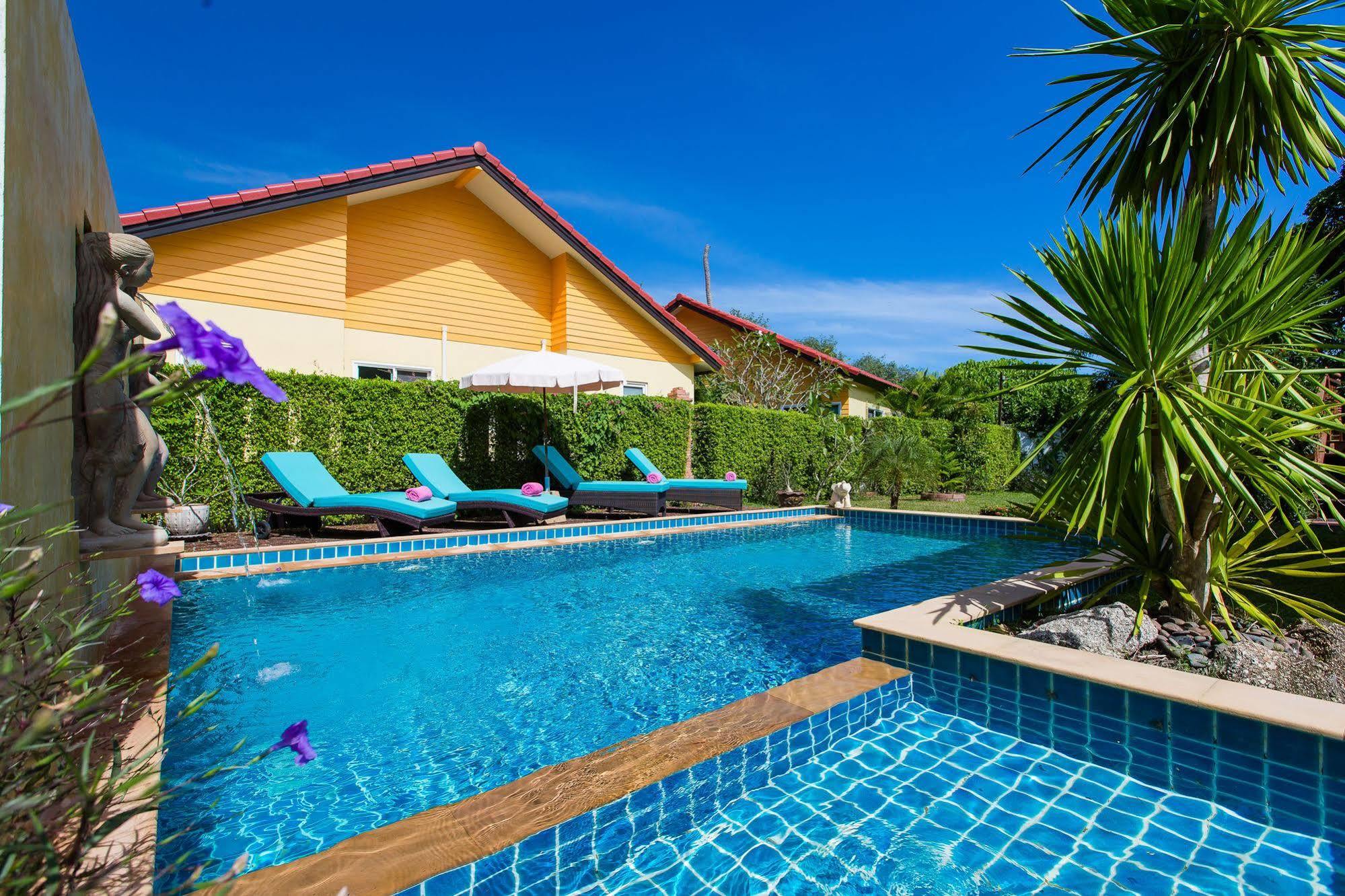 Lemon Tree Naturist Naiharn Hotel 3*